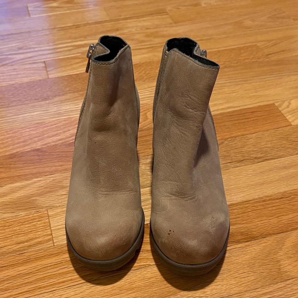 Sorel Tan Ankle Boots